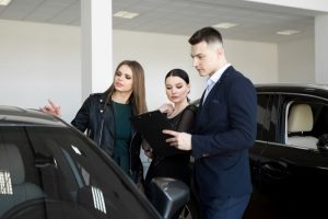 Prenos vlasništva vozila sa firme na fizičko lice.