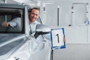 Prva registracija motornog vozila