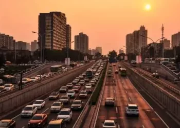 automobili na putu